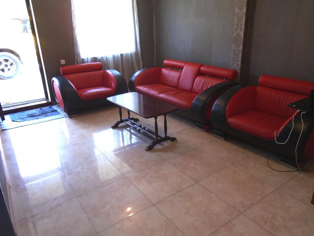 Guest House La Torre In Mestia Exterior photo